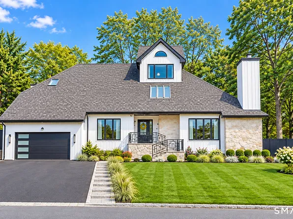 68 Revonah Circle, Stamford, CT 06905