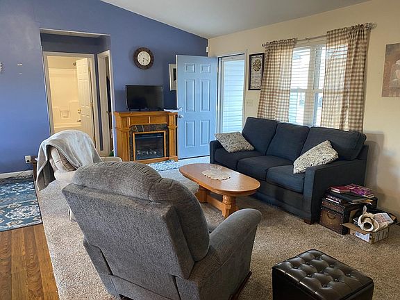 3rd image of 1658 W Meyer Ln