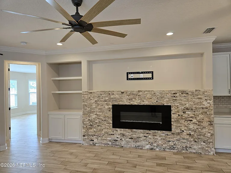 835 Silver Pine Dr — Photo 14