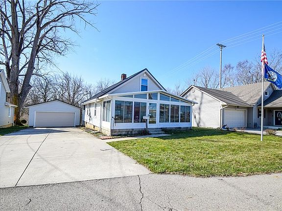 4th image of 722 Old Newton Pike