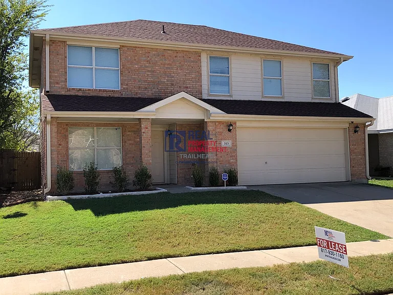 313 Dakota Ridge Dr — Photo 1