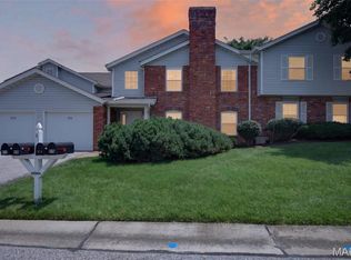 974 Windstream Dr #38, Saint Peters, MO 63376