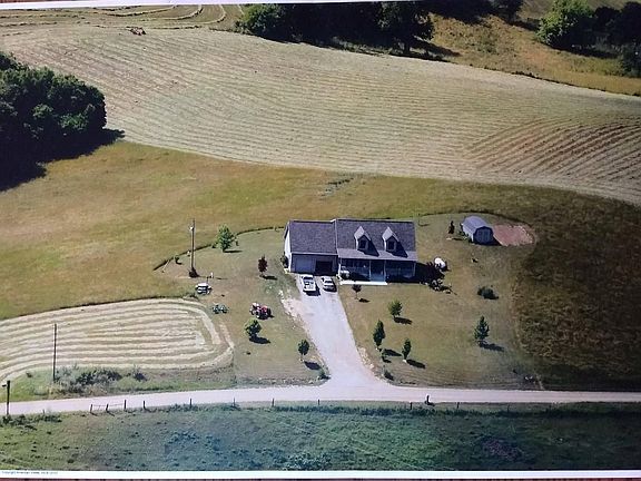 2nd image of 20181 Township Road 76b