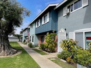 19756 Kingswood Ln, Huntington Beach, CA 92646