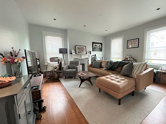 Large and spacious open-concept living and dining room
