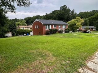 2564 McKinney St, Burlington, NC 27217