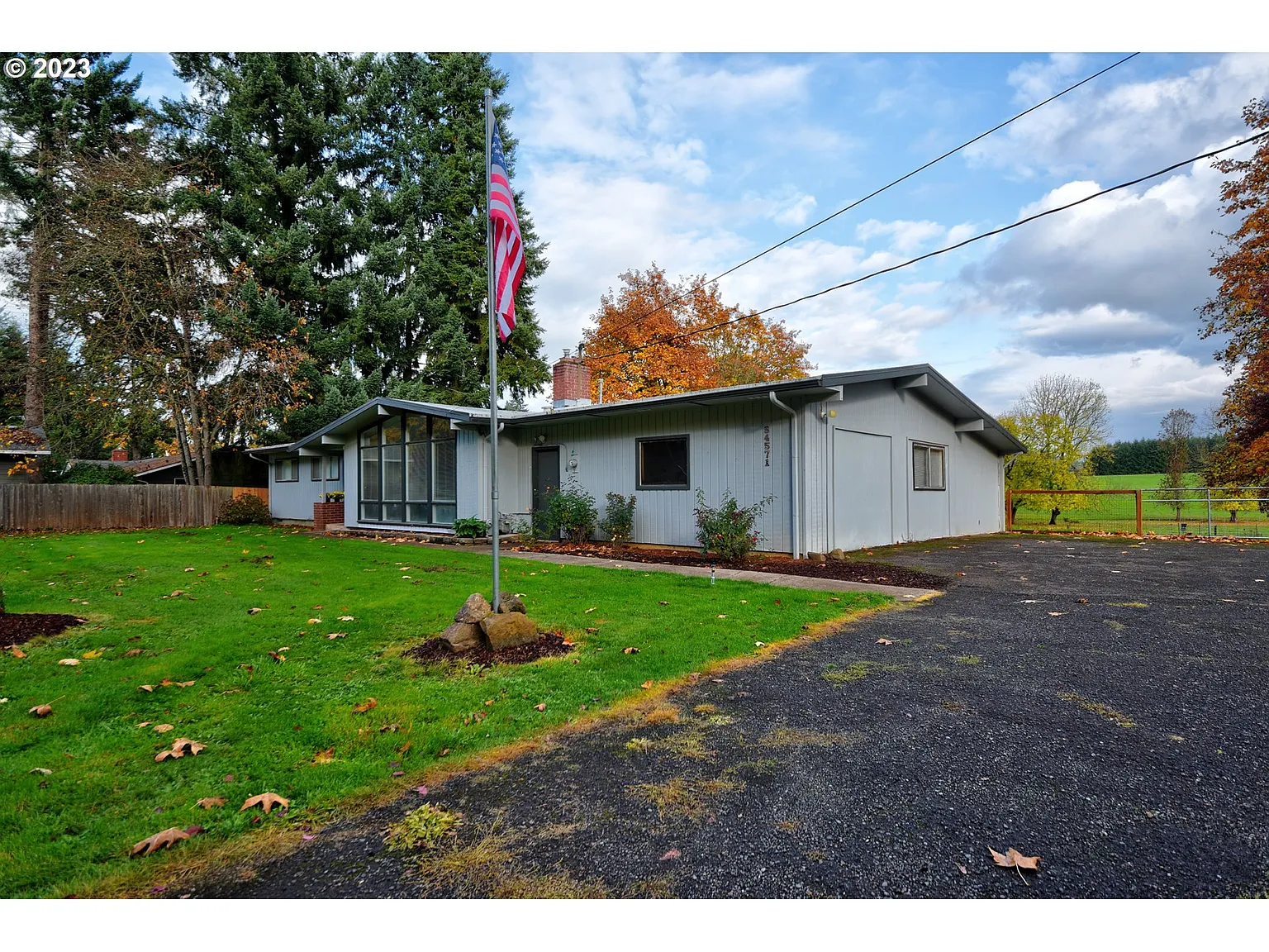 84571 Parkway Rd photo 1