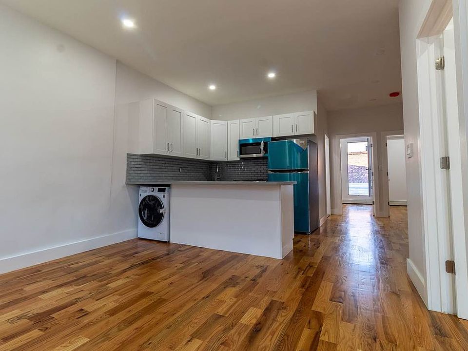 1st image of 996 Atlantic Ave #2A