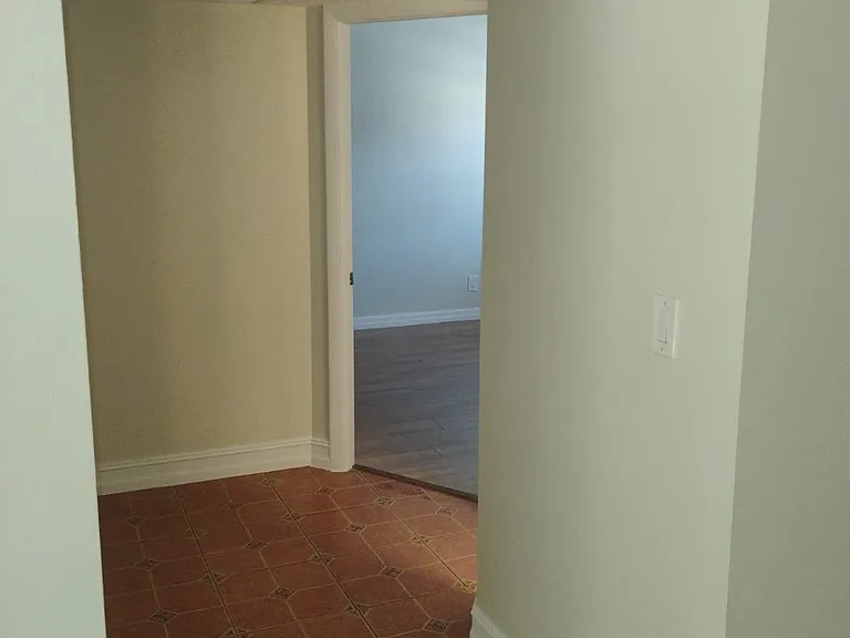 5011 W Oakland Park Blvd #203 — Photo 10
