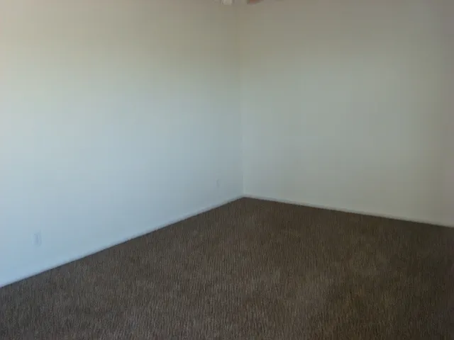 2444 Hummingbird Ln — Photo 5