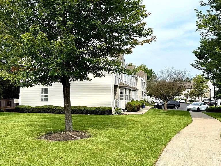 7 Jill Ct — Photo 17