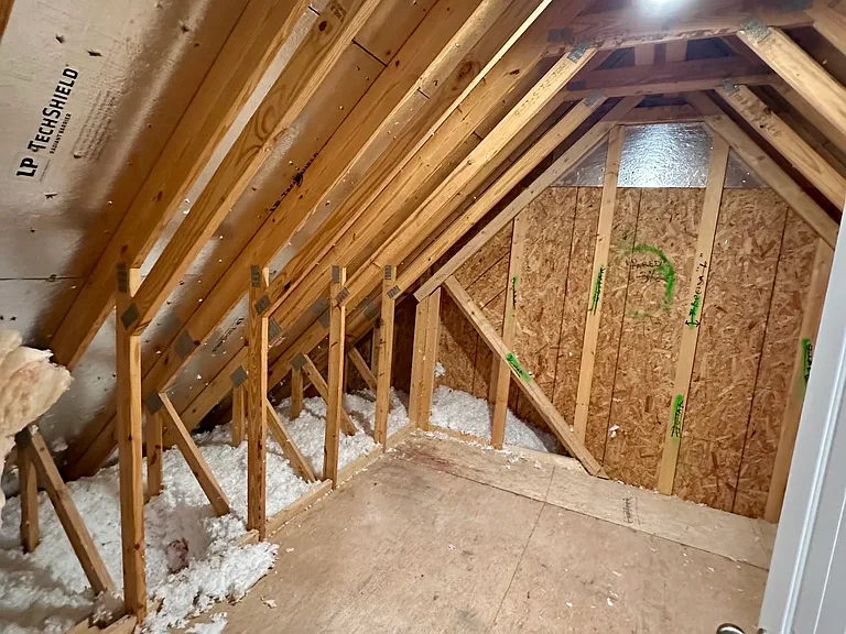 304 Greymoor Ln — Photo 23