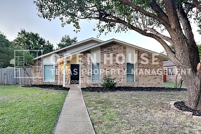 1st image of 2732 Cancun Ln