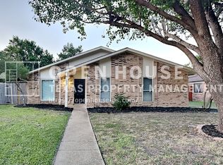 2732 Cancun Ln, Dallas, TX 75287