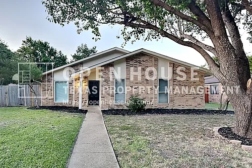2732 Cancun Ln Photo 1