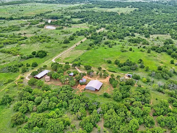3377 Lodge Creek Rd, Henrietta, TX 76365