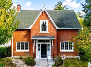 107 Melville St, Hamilton, ON L9H2A4