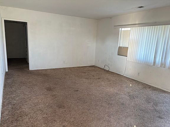 4th image of 1241 W Putnam Avenue #A