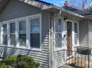 3611 Cambridge St, Des Moines, IA 50313