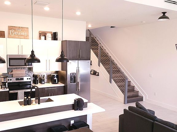 3rd image of 4380 NW 9th Street