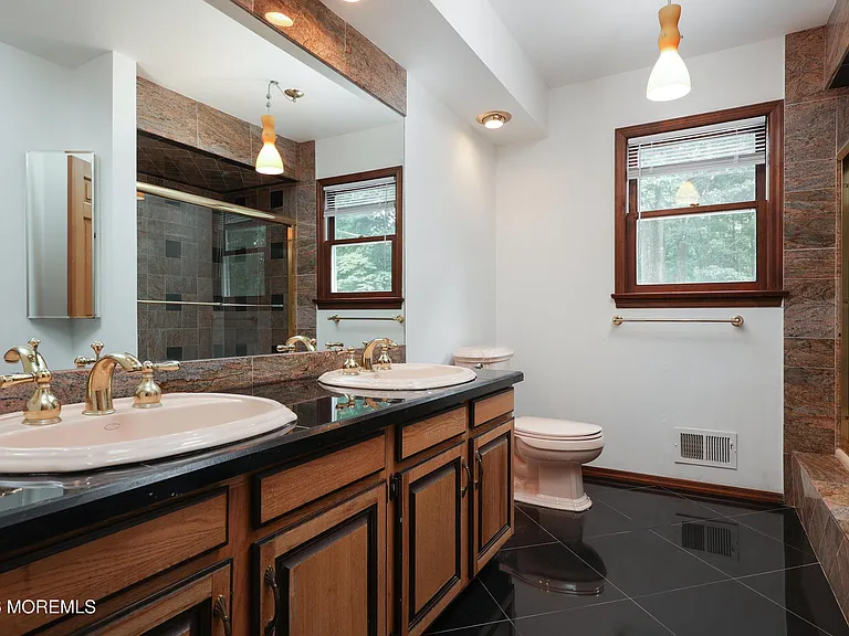 18 Seven Oaks Dr — Photo 21