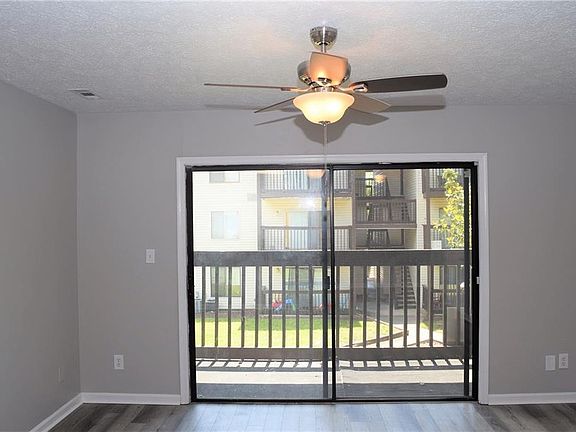 4th image of 39 Haverford Ct Floor 2