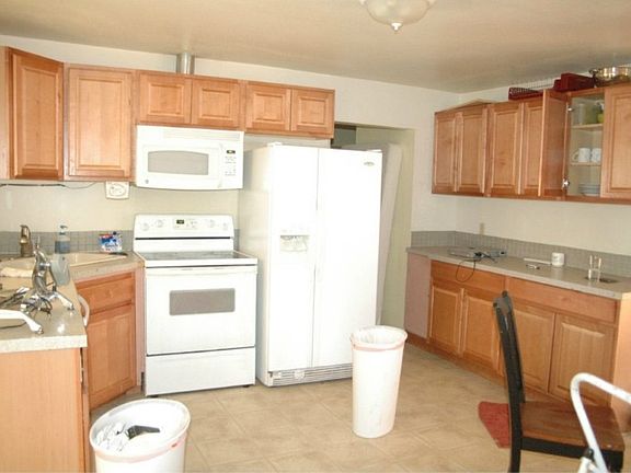 4th image of 8624 S Park Ave