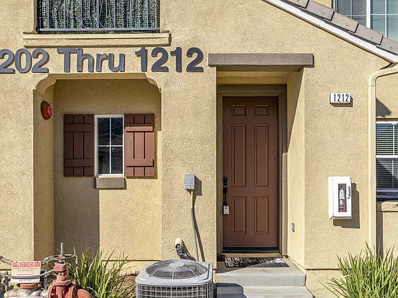 4th image of 1800 E Lakeshore Dr Unit 1212