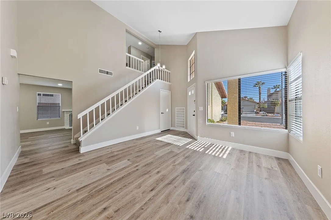 3 bed, 2.5 bath, 1574 sqft, $2,150 — Photo 3