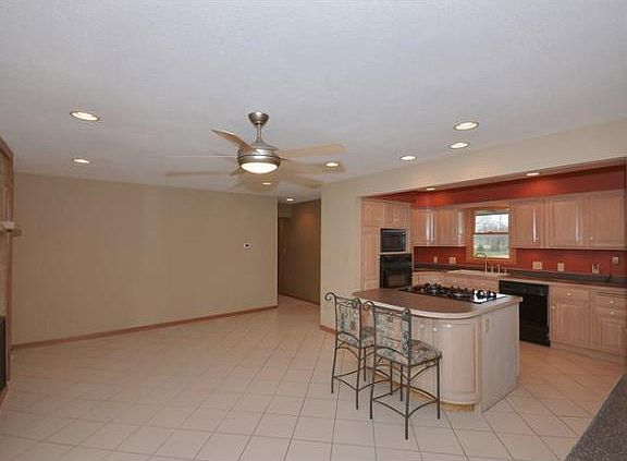 4th image of 796 Hokah Ave