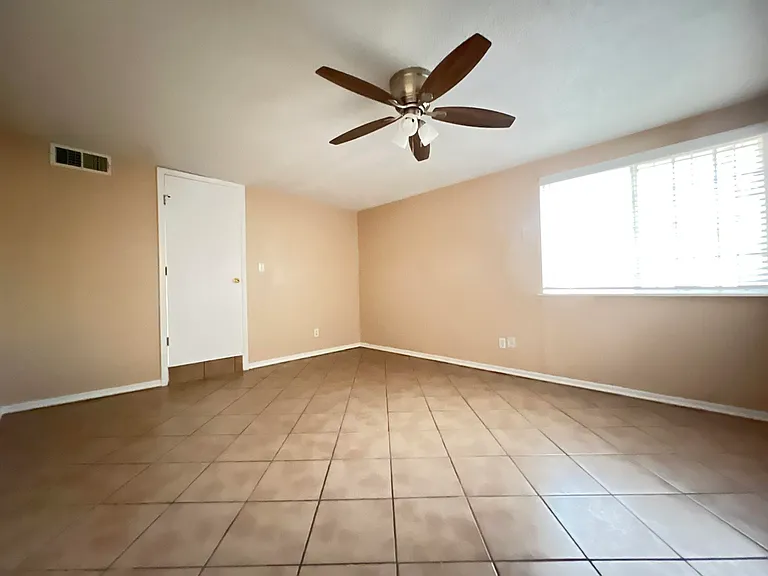2713 Fir St #B — Photo 16