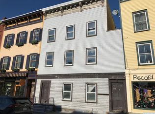 432 Warren St, Hudson, NY 12534