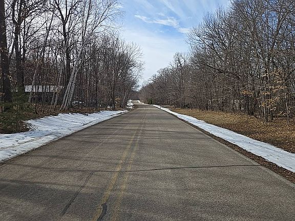 4th image of 48754 428th St