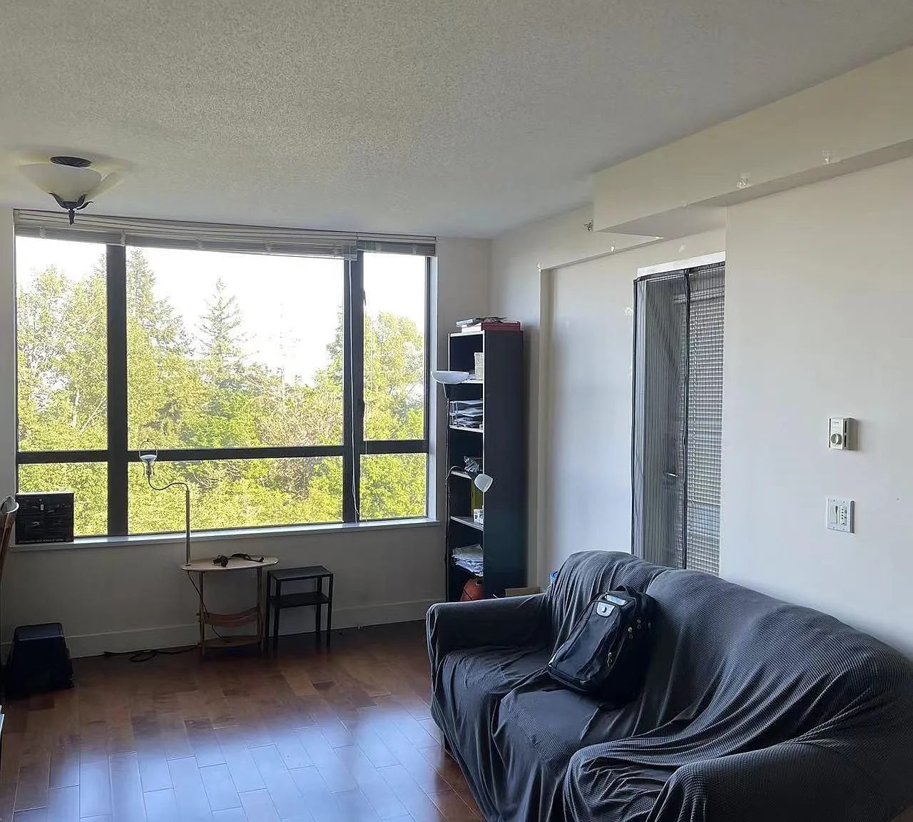 3 bed, 1145 sqft, $3,200 — Photo 3