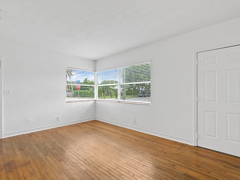 5208 Spruce Ave #B — Photo 5