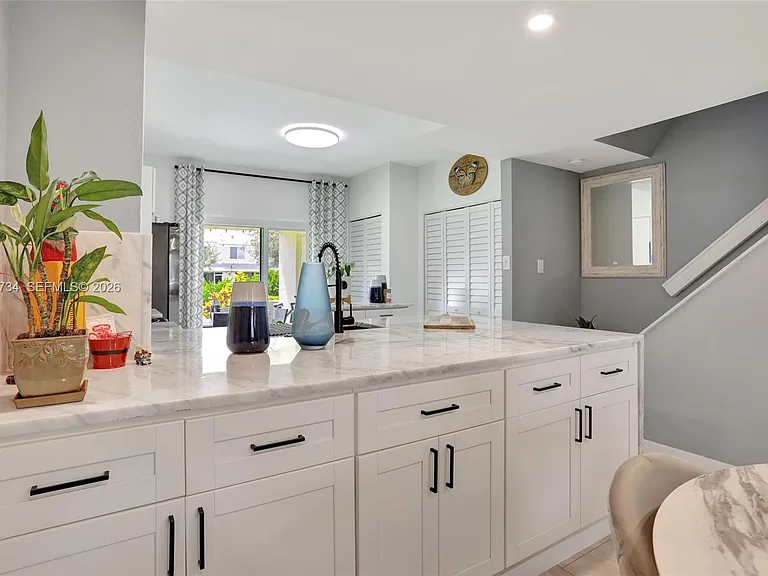 7921 Sanibel Dr #7921 — Photo 20