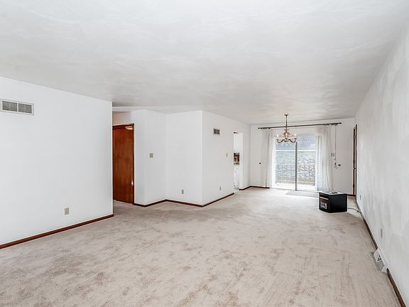 5th image of 70 Shryock Ave