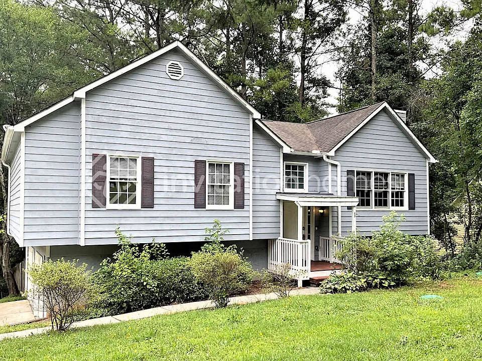 686 Holland Rd