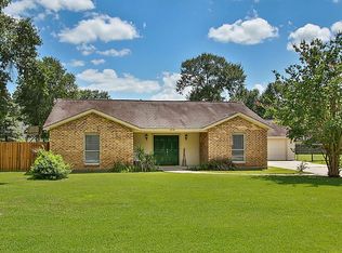 2418 Pebblebrook Cir, Conroe, TX 77384