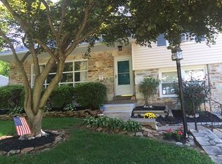 1073 Sherman Ave, Huntingdon Valley, PA 19006