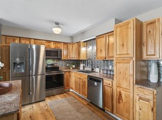 682 125th Ln NE, Blaine, MN 55434