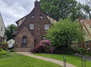 328 Demott Ave, Teaneck, NJ 07666