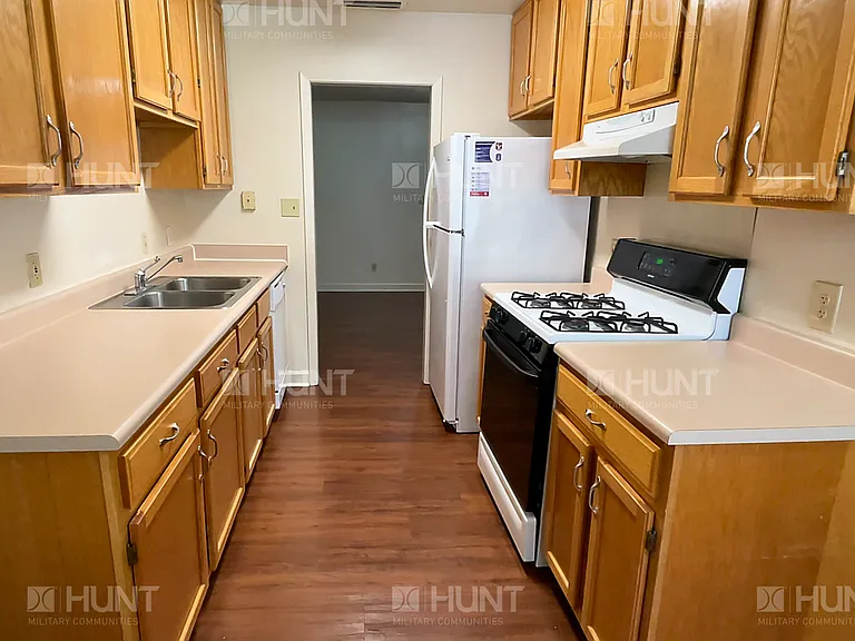 1448B Grissom Ct — Photo 6