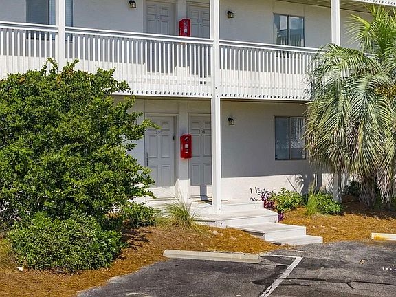 4th image of 485 Gulf Shore Dr #103-1