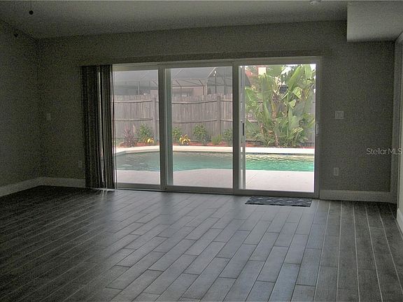5th image of 1063 Beckstrom Dr