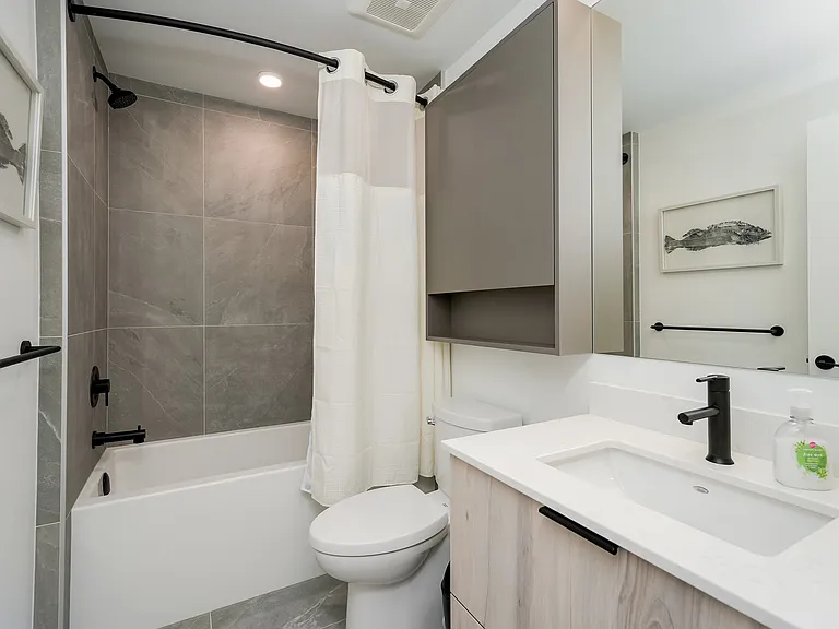 3564B Ryder Hesjedal Way — Photo 2