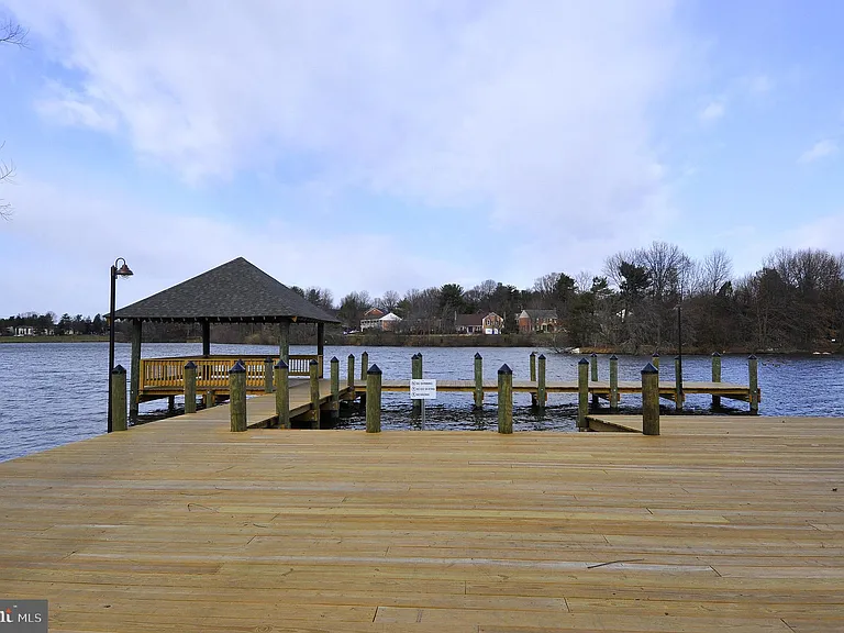 18722 Walkers Choice Rd #4 — Photo 40
