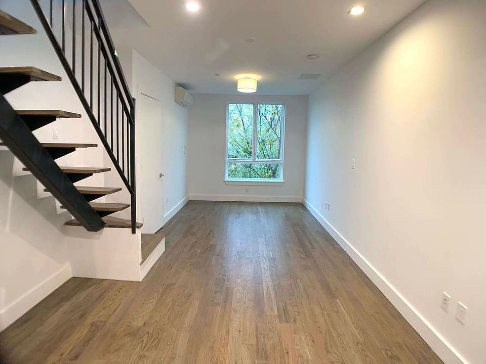 1st image of 484 Gates Ave #4S