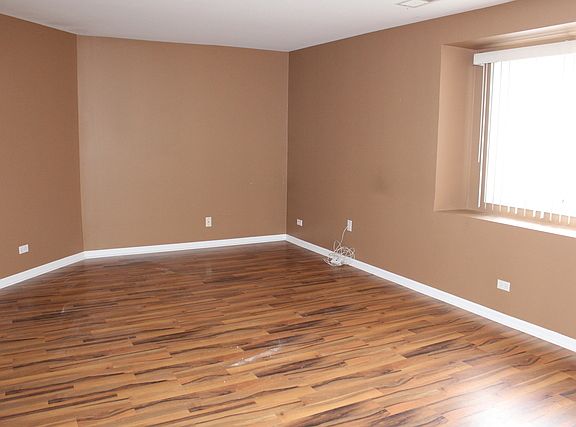 5th image of 1545 Thornfield Ln APT 1
