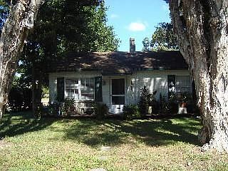 3rd image of 3315 W Sevilla St